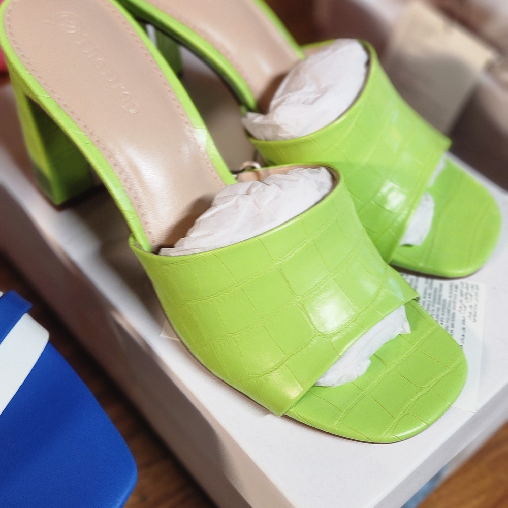 Lime Green Croc-Embossed Mules
